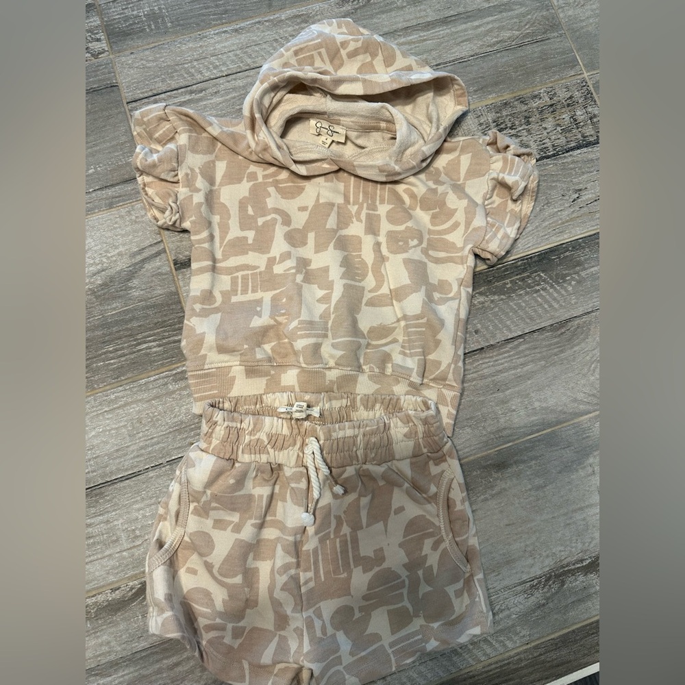 Jessica Simpson  size  4 2 piece matching set